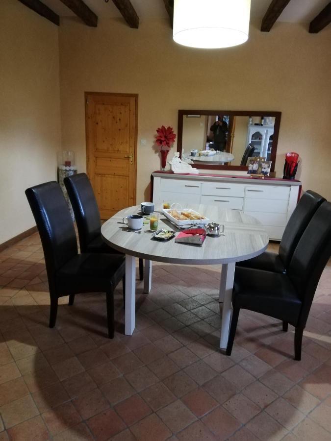 Bed and Breakfast La Haye Georget Feneu Экстерьер фото