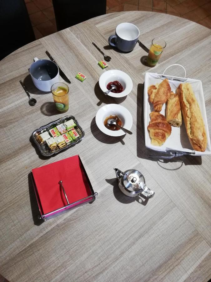 Bed and Breakfast La Haye Georget Feneu Экстерьер фото